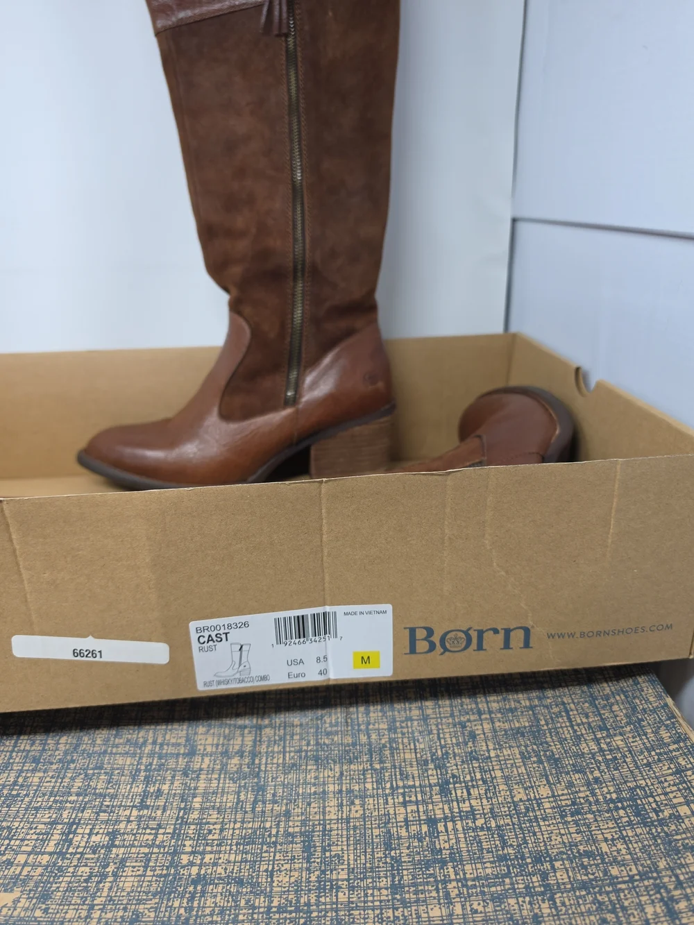 Women's Brown Knee-High Leather Zip Boots